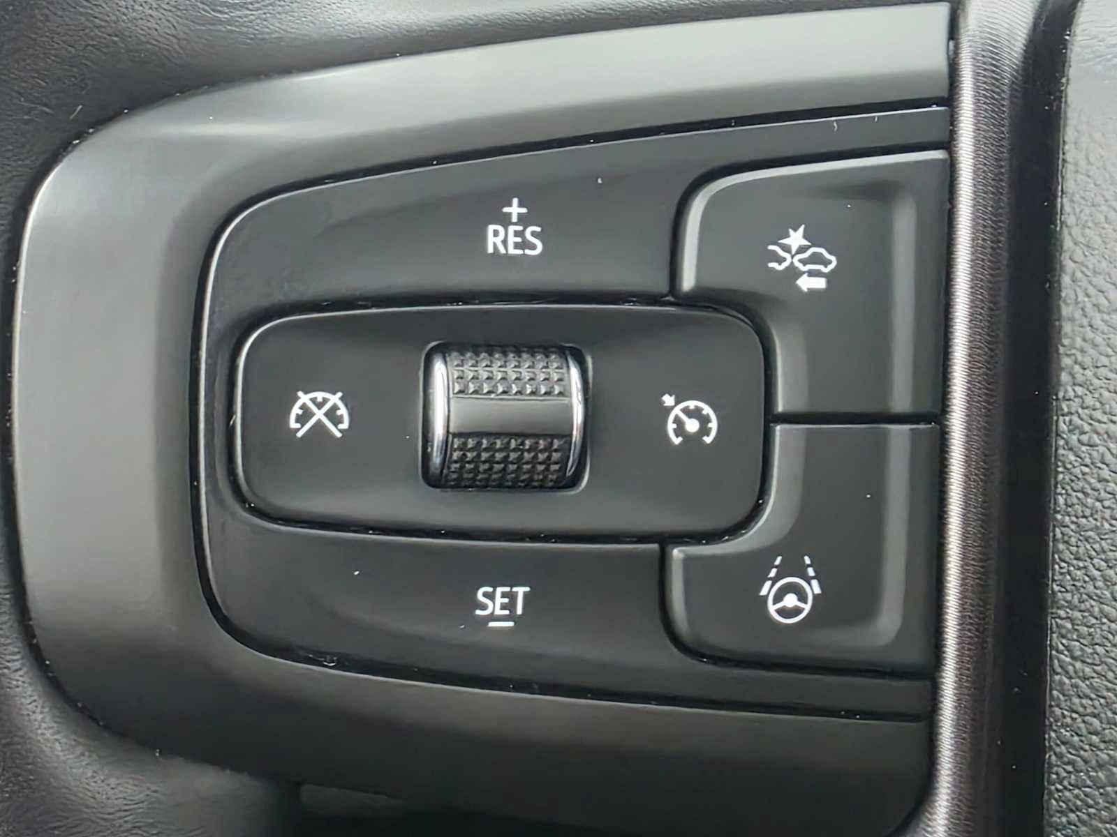Certified 2023 GMC Yukon Denali Ultimate AWD/4WD image 33
