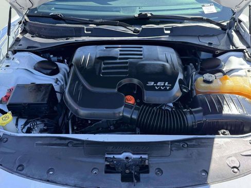 Used 2019 Dodge Charger SXT w/ Blacktop Package RWD image 60