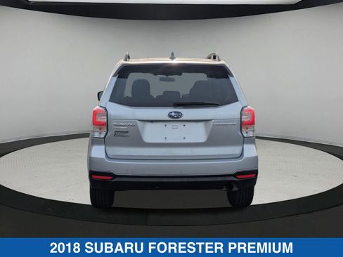 Used 2018 Subaru Forester 2.5i Premium image 5