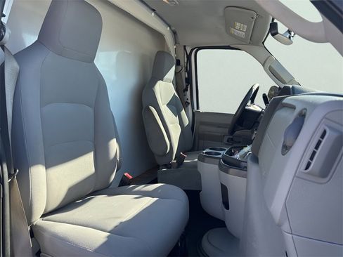 Used 2022 Ford E-350 and Econoline 350 Super Duty w/ Power Windows & Locks Group image 13