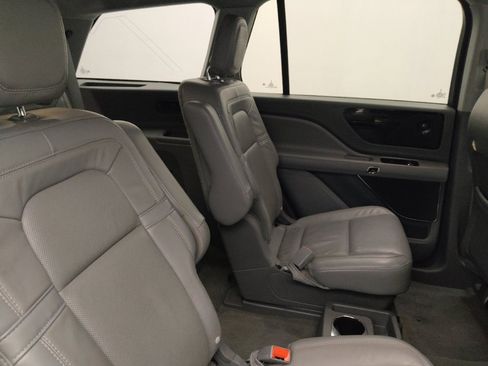 Used 2020 Lincoln Aviator Reserve w/ Class IV Trailer Tow Package image 19