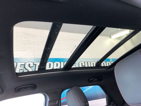 Used 2023 Chevrolet TrailBlazer RS w/ Sun and Liftgate Package image 23