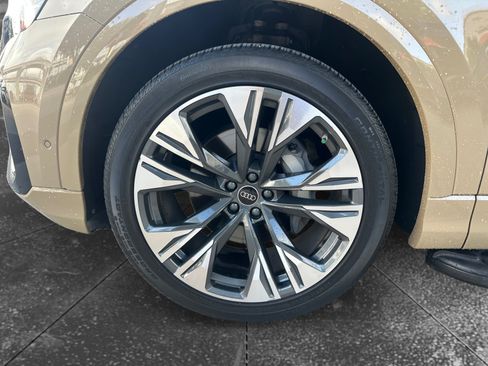 Used 2024 Audi Q8 Premium Plus AWD/4WD image 9