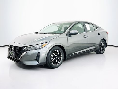 Used 2025 Nissan Sentra SV w/ All-Weather Package FWD image 3