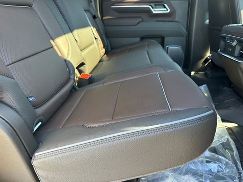 New 2026 GMC Sierra 2500 Denali w/ Denali Reserve Package AWD/4WD image 16