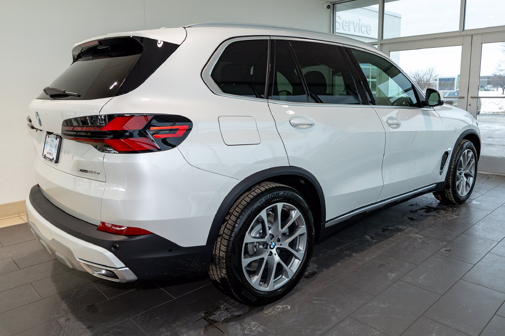 Used 2026 BMW X5 xDrive50e w/ Premium Package AWD/4WD image 15