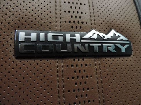 Used 2024 Chevrolet Silverado 3500 High Country w/ High Country Premium Package AWD/4WD image 27