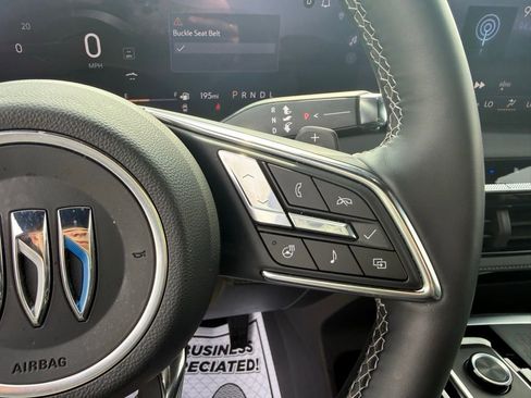 Used 2025 Buick Enclave Preferred image 35