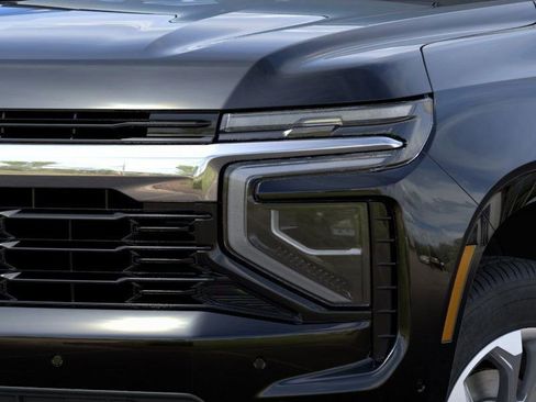 New 2026 Chevrolet Suburban LS RWD image 10