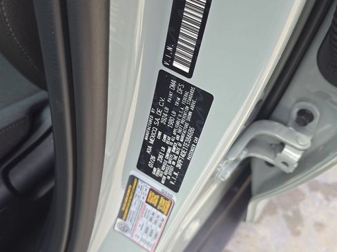 New 2026 Kia K4 FWD image 31