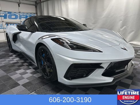 Used 2021 Chevrolet Corvette Stingray Premium Conv w/ Z51 Performance Package image 6