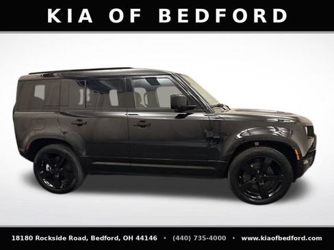 Used 2026 Land Rover Defender 110 X-Dynamic SE AWD/4WD image 4