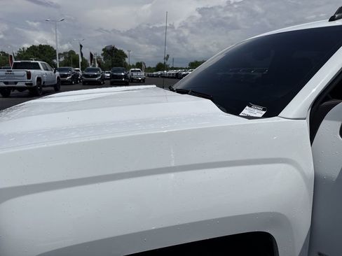 Used 2018 Chevrolet Silverado 1500 LTZ Z71 w/ LTZ Plus Package AWD/4WD image 37