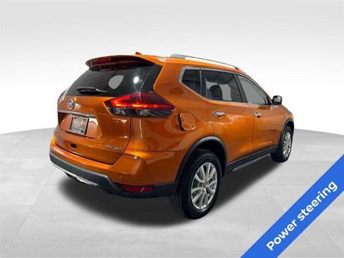 Used 2019 Nissan Rogue SV image 5