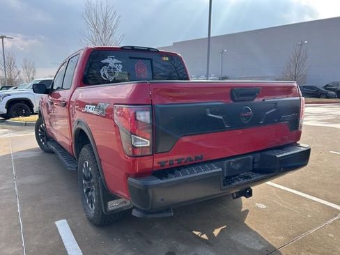 Used 2021 Nissan Titan PRO-4X w/ Pro-4x Convenience Package image 4