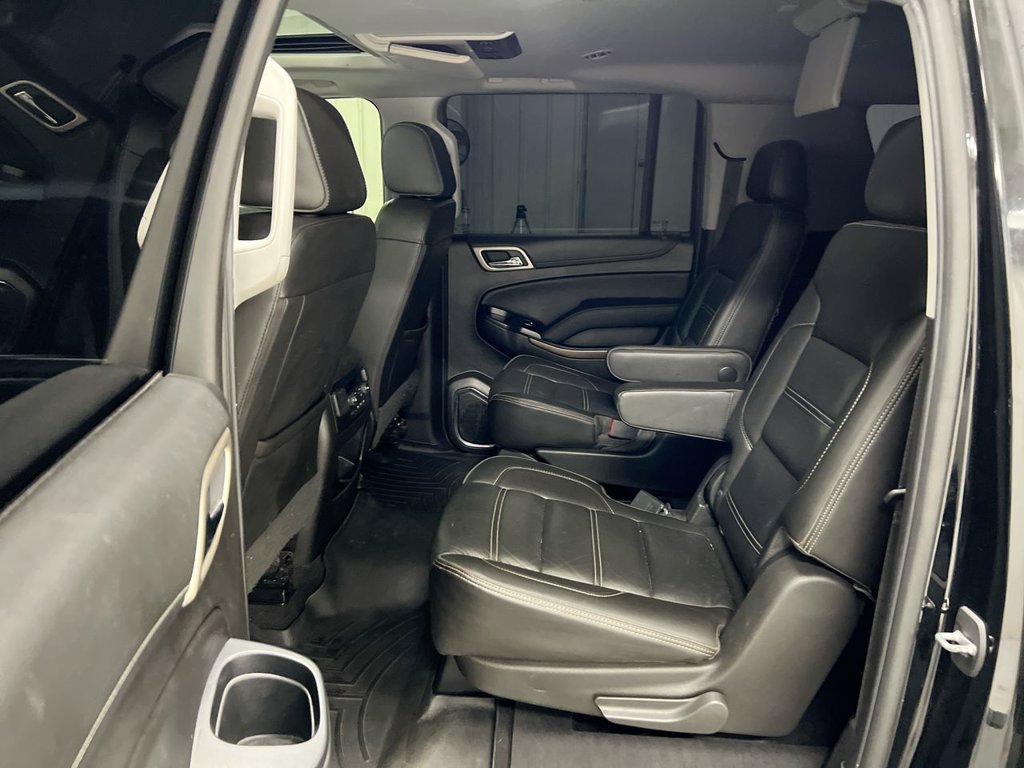 Used 2019 GMC Yukon XL Denali w/ Denali Ultimate Package AWD/4WD image 24