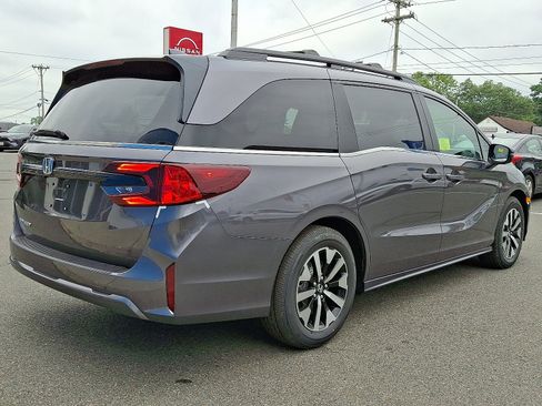 New 2026 Honda Odyssey EX-L image 3