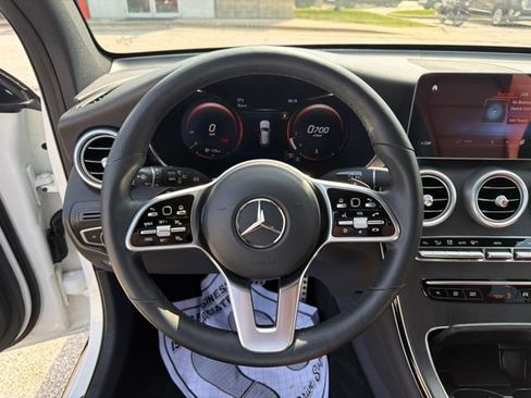 Used 2022 Mercedes-Benz GLC 300 4MATIC image 24