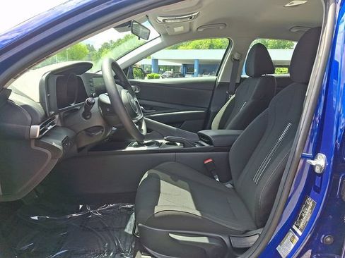 Used 2023 Hyundai Elantra SEL FWD image 15