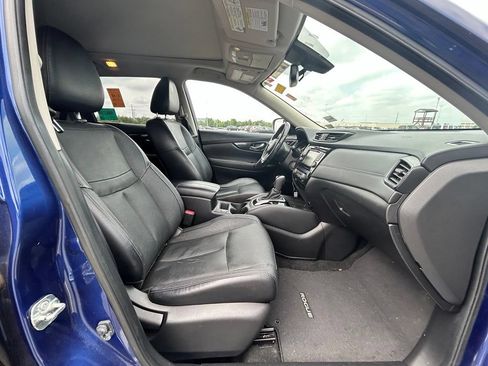 Used 2018 Nissan Rogue SL w/ Premium Package AWD/4WD image 12