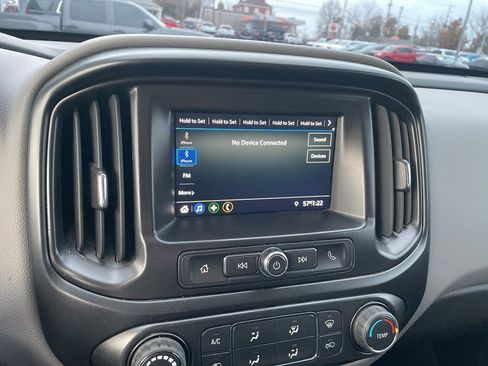 Used 2022 Chevrolet Colorado W/T w/ Custom Special Edition image 12