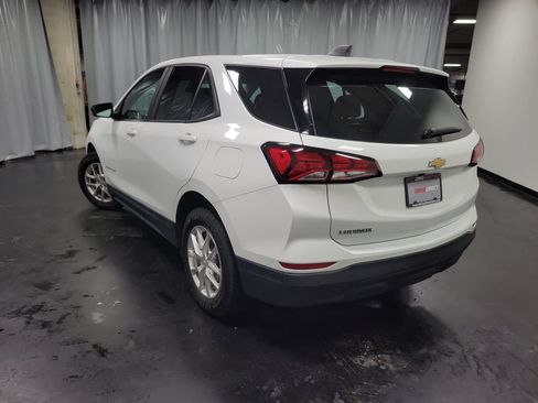 Used 2022 Chevrolet Equinox LS w/ LPO, Floor Liner Package FWD image 6