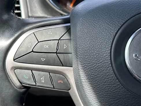 Used 2020 Jeep Grand Cherokee Limited w/ Luxury Group II image 22