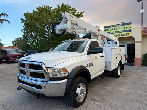 Used 2016 RAM 5500 Tradesman w/ Ambulance Prep Group RWD image 2