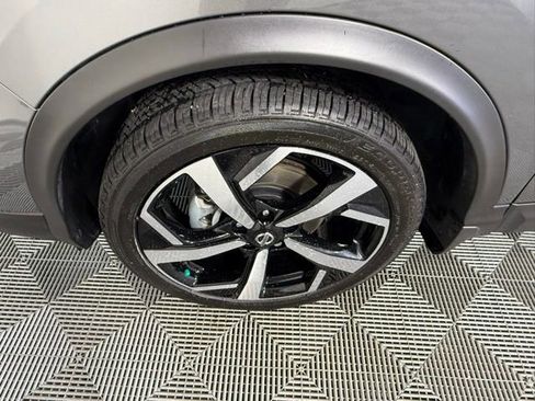 Used 2020 Nissan Rogue Sport SL w/ Premium Package image 13