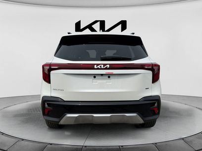 New 2026 Kia Seltos EX