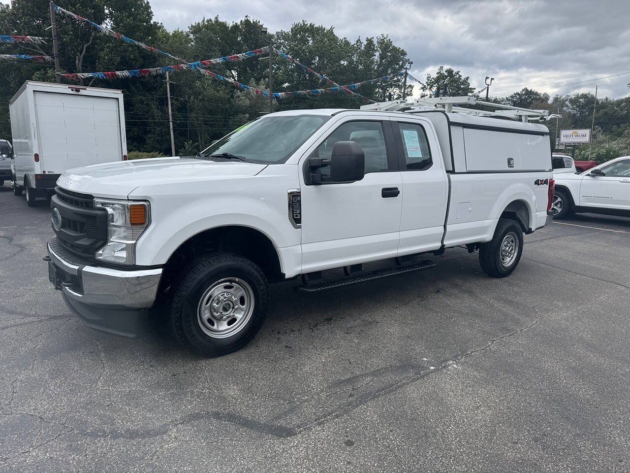 Used 2021 Ford F250 XL w/ Power Equipment Group AWD/4WD image 4