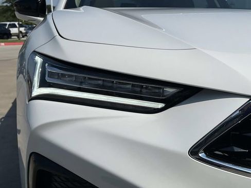 Used 2021 Acura TLX image 9