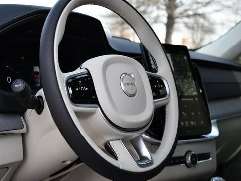 New 2026 Volvo XC90 B6 Ultra w/ Lounge Package AWD/4WD image 12