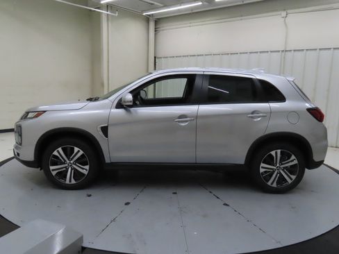 New 2025 Mitsubishi Outlander Sport SE image 6