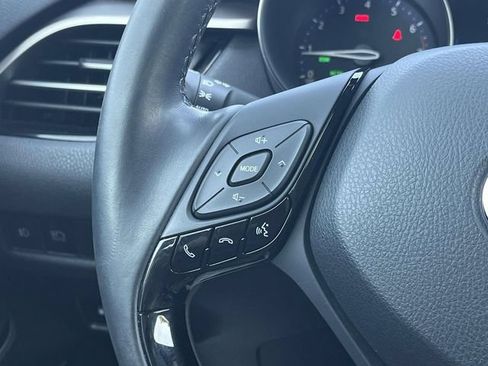 Used 2019 Toyota C-HR Limited FWD image 25