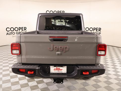 Used 2021 Jeep Gladiator Rubicon AWD/4WD image 21