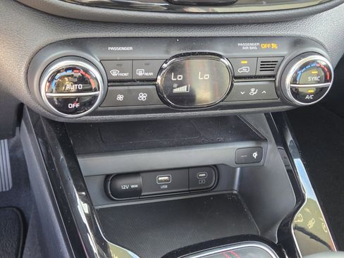 Certified 2025 Kia Soul GT-Line w/ GT-Line Technology Package image 20