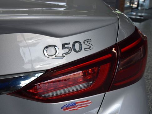 Used 2019 INFINITI Q50 Signature Edition AWD/4WD image 9