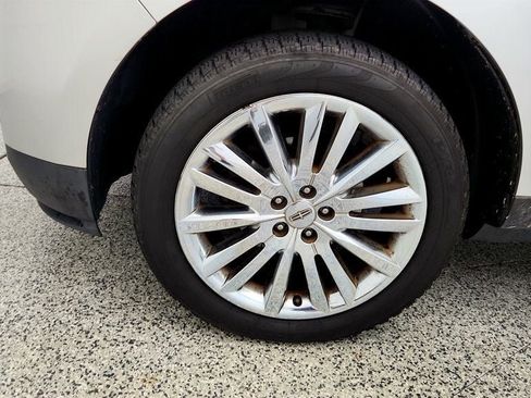 Used 2013 Lincoln MKX AWD image 9