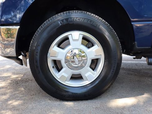 Used 2012 Ford F150 XLT w/ XLT Convenience Pkg image 42