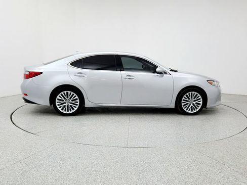 Used 2014 Lexus ES 350 w/ Luxury Package image 4