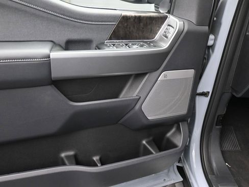 Used 2026 Ford F350 Lariat w/ Chrome Package image 9