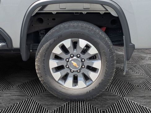Used 2024 Chevrolet Silverado 2500 LT w/ All Star Edition AWD/4WD image 9
