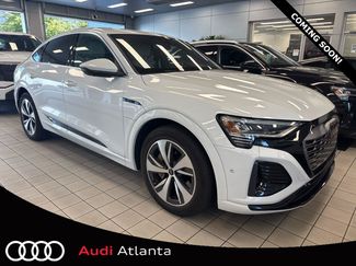 Used 2024 Audi Q8 e-tron Prestige AWD/4WD video 1