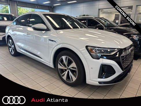 Used 2024 Audi Q8 e-tron Prestige AWD/4WD image 1