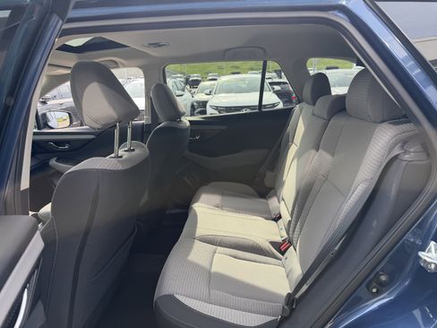 Used 2022 Subaru Outback Premium AWD/4WD image 30