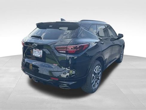 Used 2024 Chevrolet Blazer RS w/ Driver Confidence II Package FWD image 2