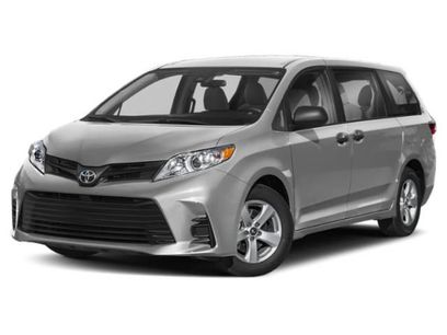 Used 2019 Toyota Sienna XLE