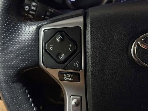 Used 2023 Toyota 4Runner Limited AWD/4WD image 17