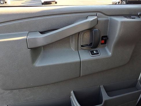 Used 2024 Chevrolet Express 3500 LS RWD image 18